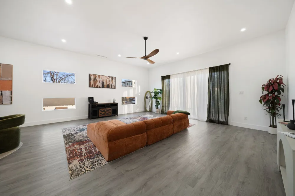 1919 Pollard Street Dallas, TX 75208