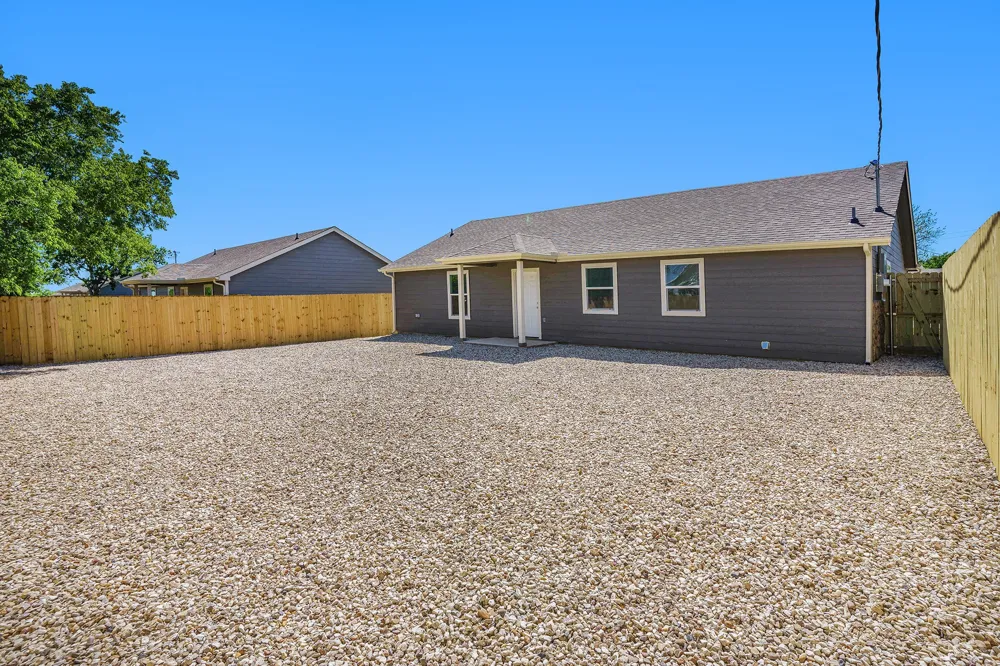 405 Whitney Court Rio Vista, TX 76093