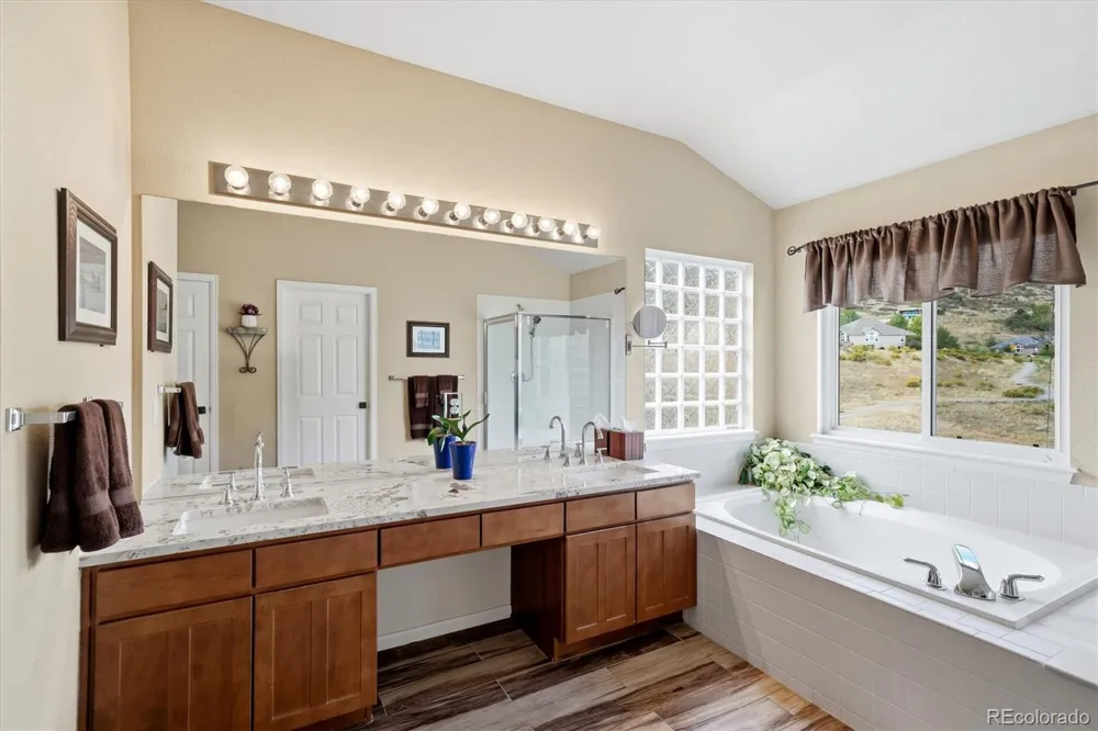 638 Golden Eagle Circle Golden, CO 80401