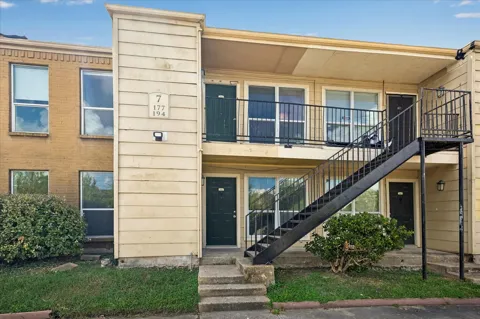 8100 Creekbend Drive #192