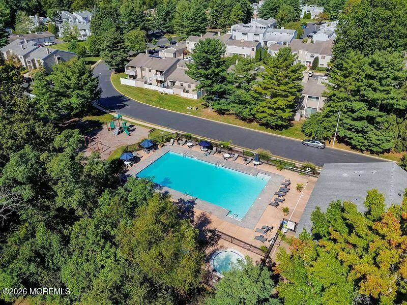 2 Elizabeth Court Tinton Falls, NJ 07724