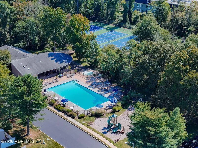 2 Elizabeth Court Tinton Falls, NJ 07724