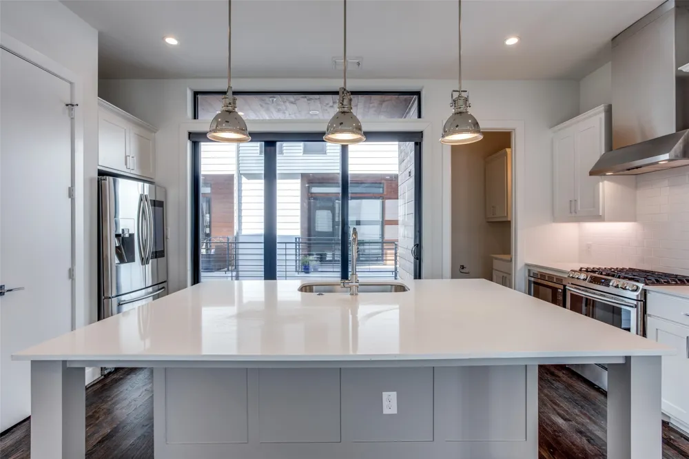 2215 Moser Avenue #103 Dallas, TX 75206
