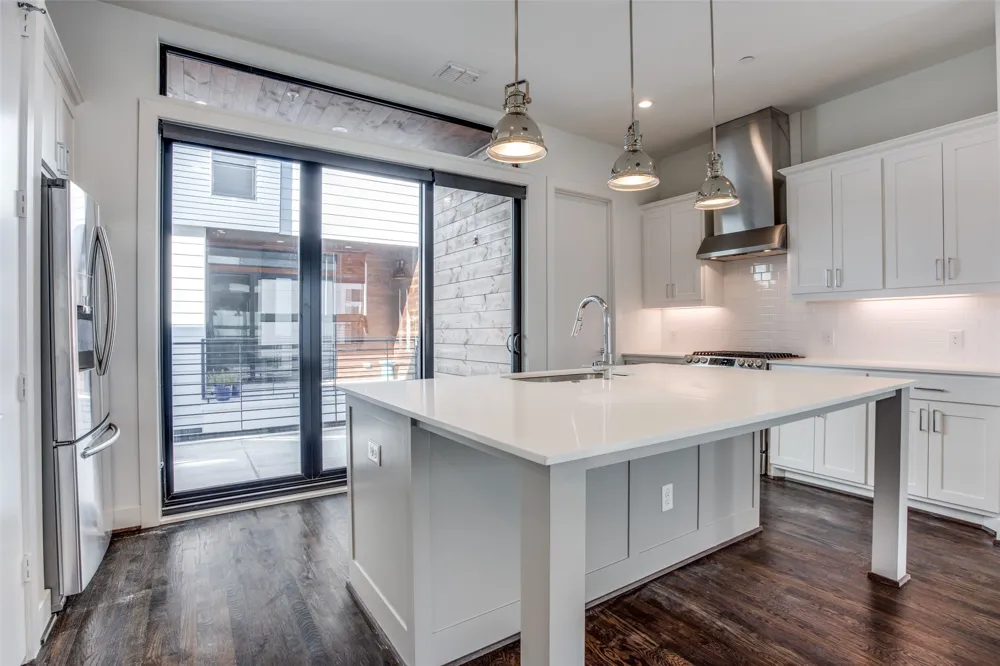 2215 Moser Avenue #103 Dallas, TX 75206