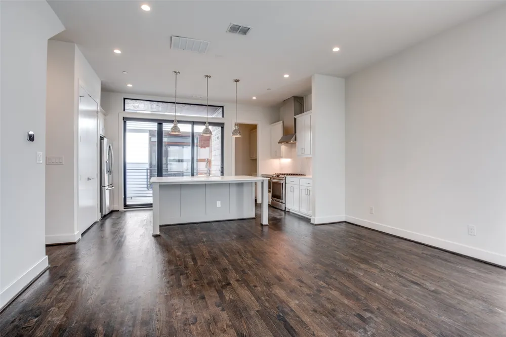 2215 Moser Avenue #103 Dallas, TX 75206