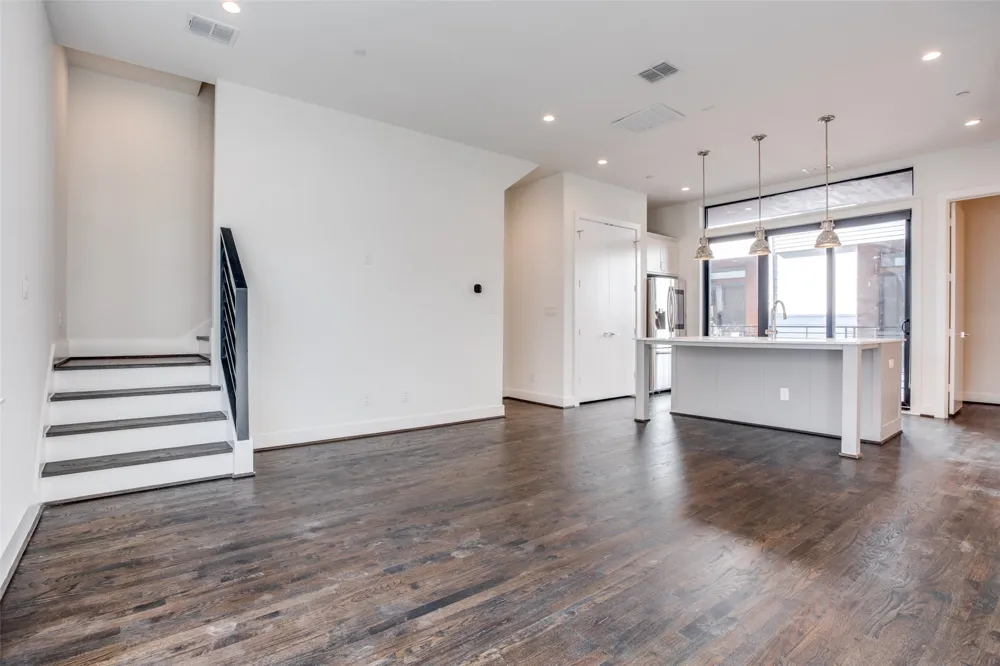2215 Moser Avenue #103 Dallas, TX 75206