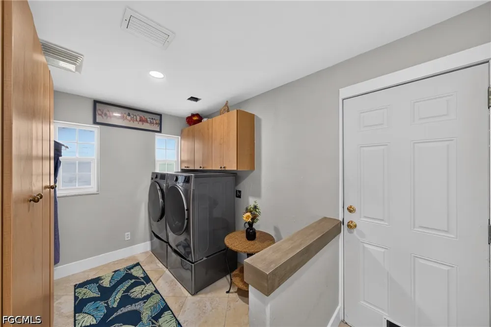 SE 37th Terrace Cape Coral, FL 33904
