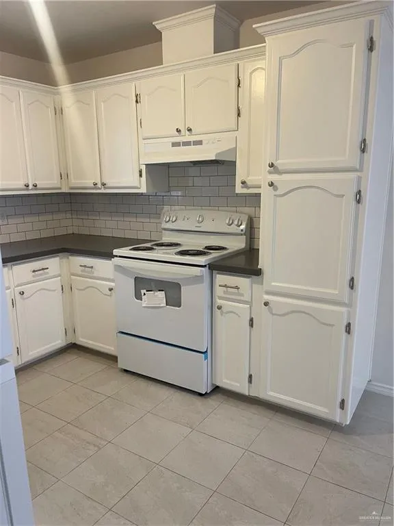 1408 Pine Street #C Weslaco, TX 78596