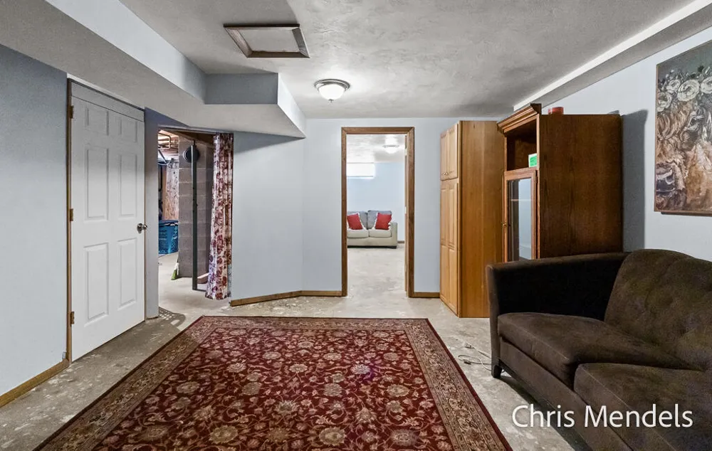 180 S Wolf Lake Road Egelston Township, MI 49442