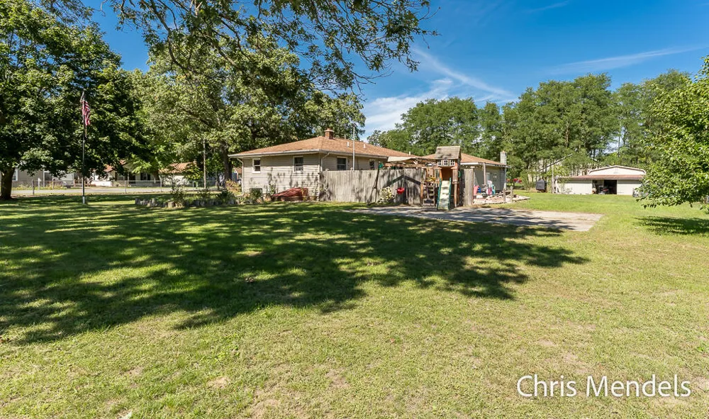 180 S Wolf Lake Road Egelston Township, MI 49442