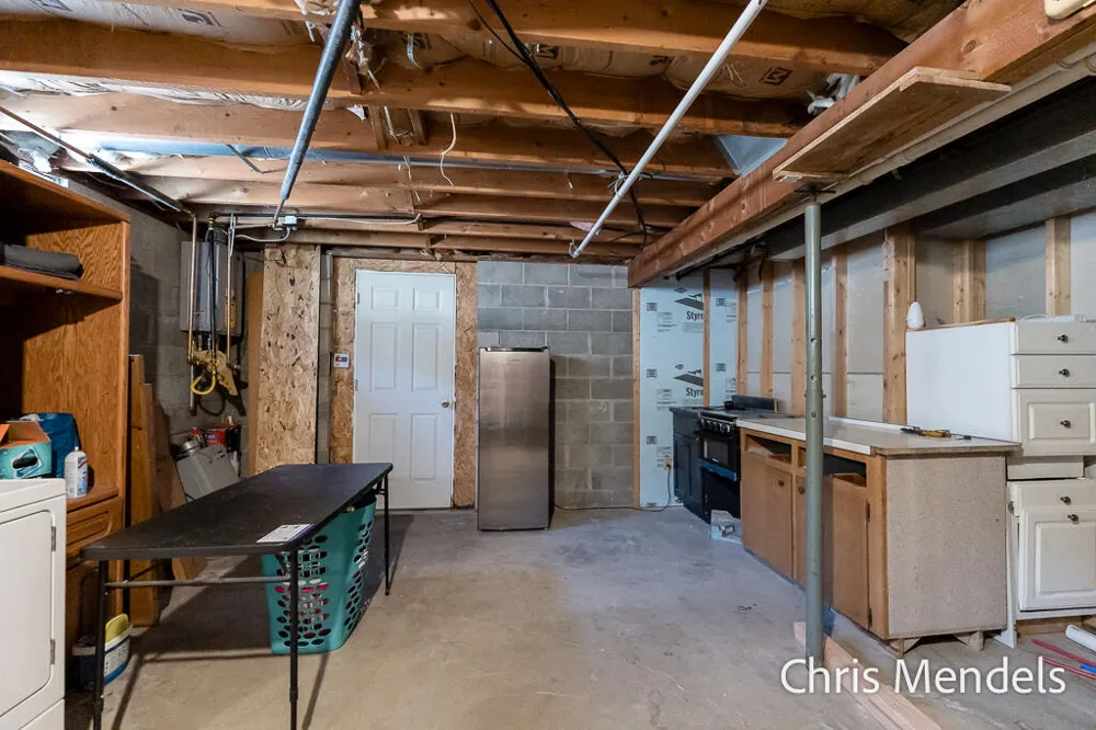 180 S Wolf Lake Road Egelston Township, MI 49442