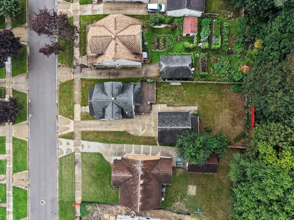 1537 Powers Avenue NW Grand Rapids City, MI 49504