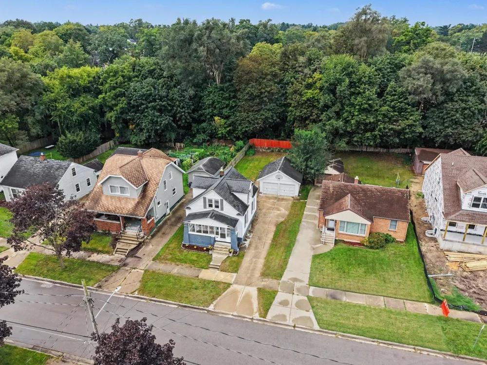 1537 Powers Avenue NW Grand Rapids City, MI 49504