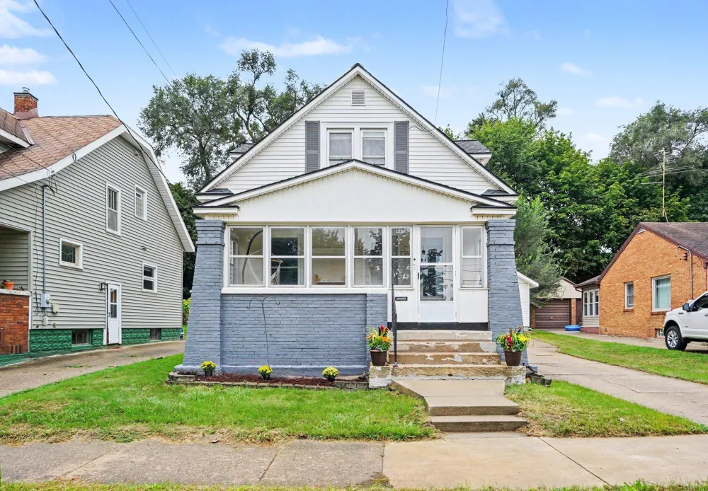 1537 Powers Avenue NW Grand Rapids City, MI 49504