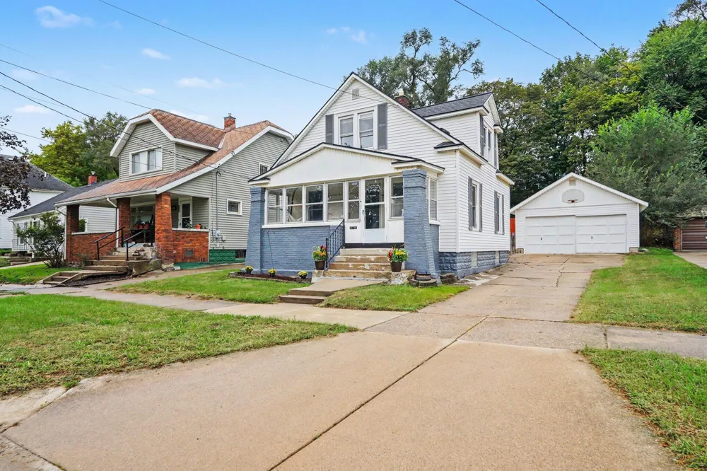 1537 Powers Avenue NW Grand Rapids City, MI 49504