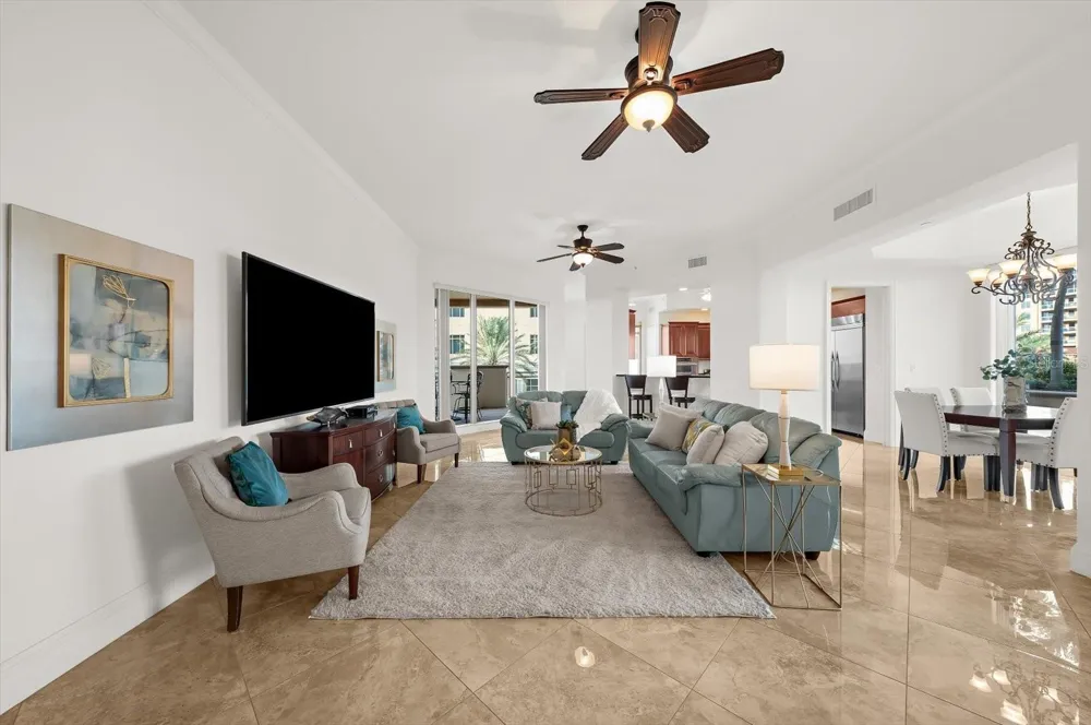 11 BAYMONT STREET #308 Clearwater Beach, FL 33767