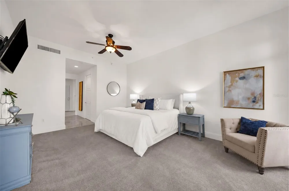 11 BAYMONT STREET #308 Clearwater Beach, FL 33767