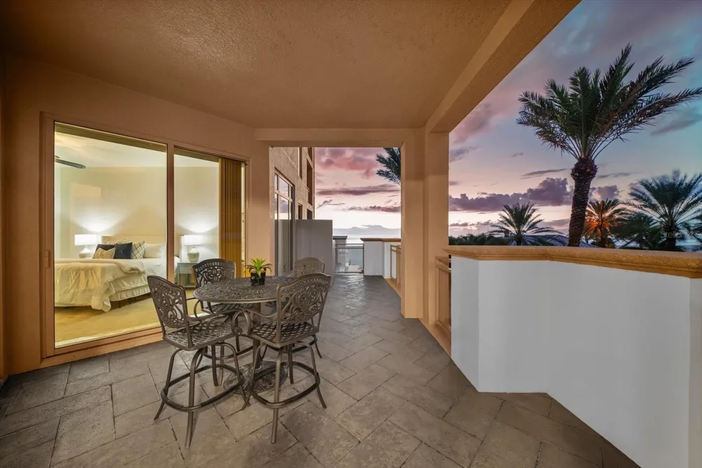 11 BAYMONT STREET #308 Clearwater Beach, FL 33767