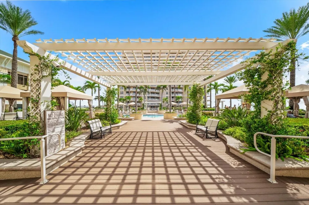 11 BAYMONT STREET #308 Clearwater Beach, FL 33767