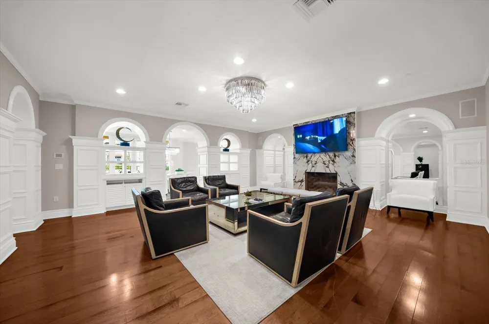 11 BAYMONT STREET #308 Clearwater Beach, FL 33767