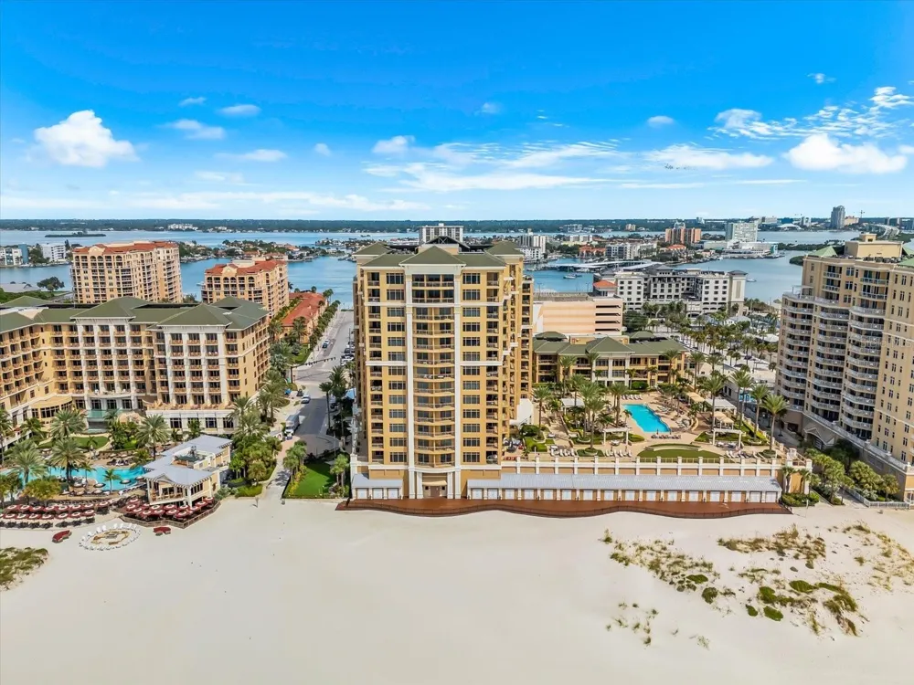 11 BAYMONT STREET #308 Clearwater Beach, FL 33767