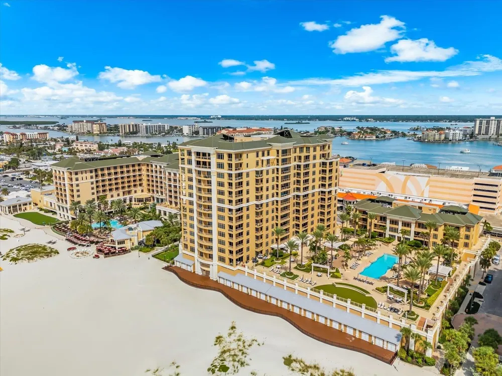 11 BAYMONT STREET #308 Clearwater Beach, FL 33767