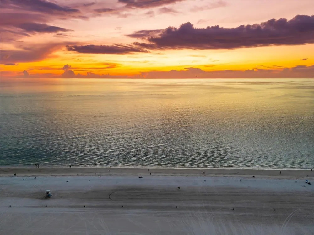 11 BAYMONT STREET #308 Clearwater Beach, FL 33767