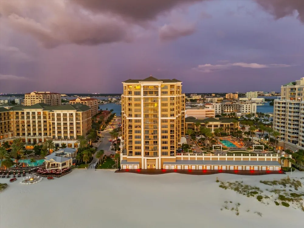 11 BAYMONT STREET #308 Clearwater Beach, FL 33767