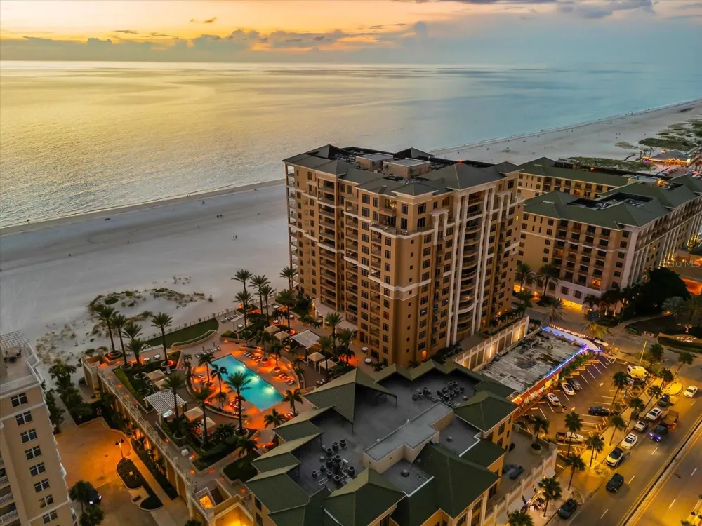11 BAYMONT STREET #308 Clearwater Beach, FL 33767
