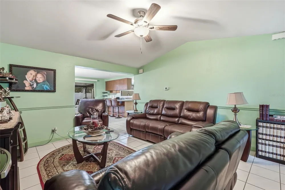 3118 RIVER COVE DRIVE Tampa, FL 33614