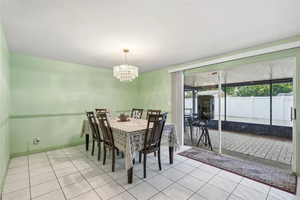 3118 RIVER COVE DRIVE Tampa, FL 33614
