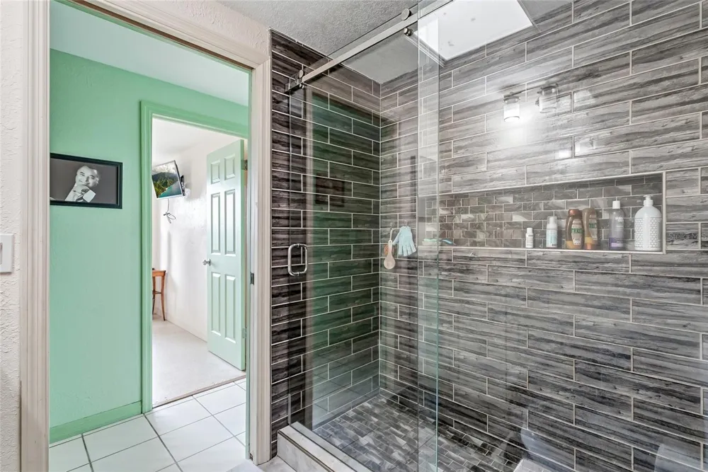 3118 RIVER COVE DRIVE Tampa, FL 33614