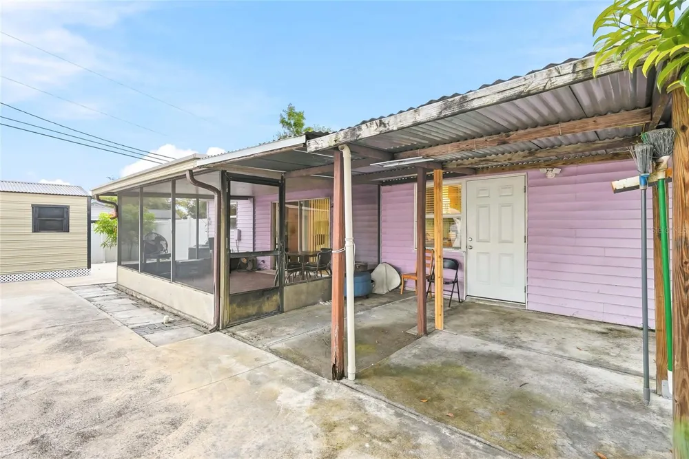 3118 RIVER COVE DRIVE Tampa, FL 33614