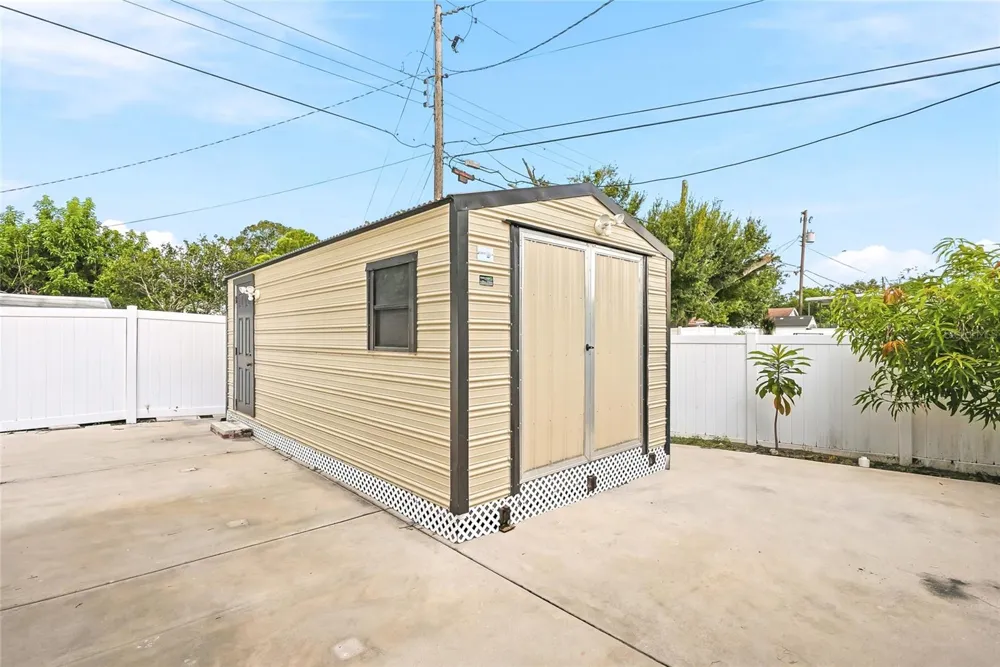 3118 RIVER COVE DRIVE Tampa, FL 33614