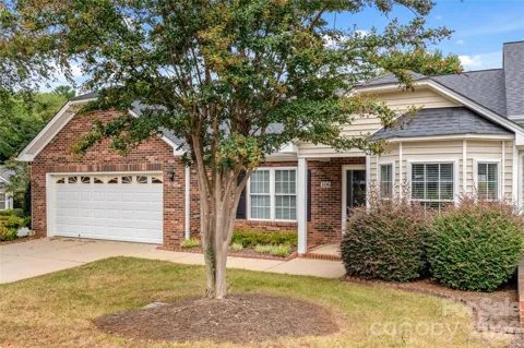 106 Miller Pointe Way