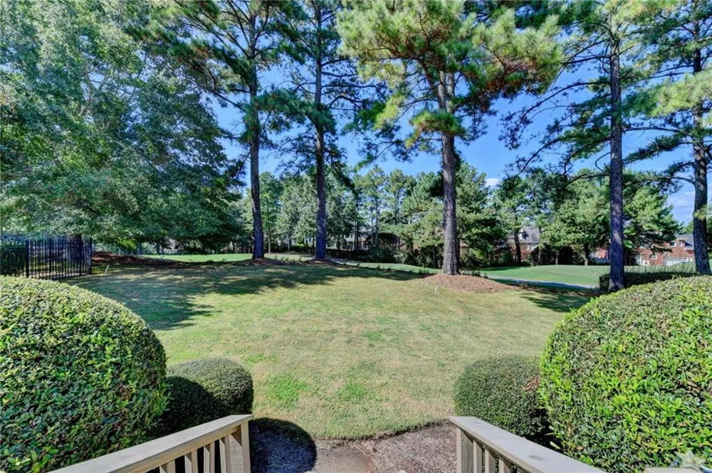 8015 ST MARLO COUNTRY CLUB PARKWAY Duluth, GA 30097