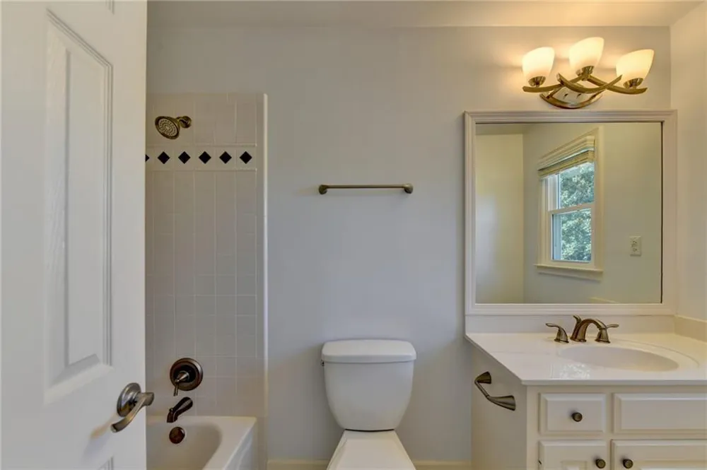 8015 ST MARLO COUNTRY CLUB PARKWAY Duluth, GA 30097