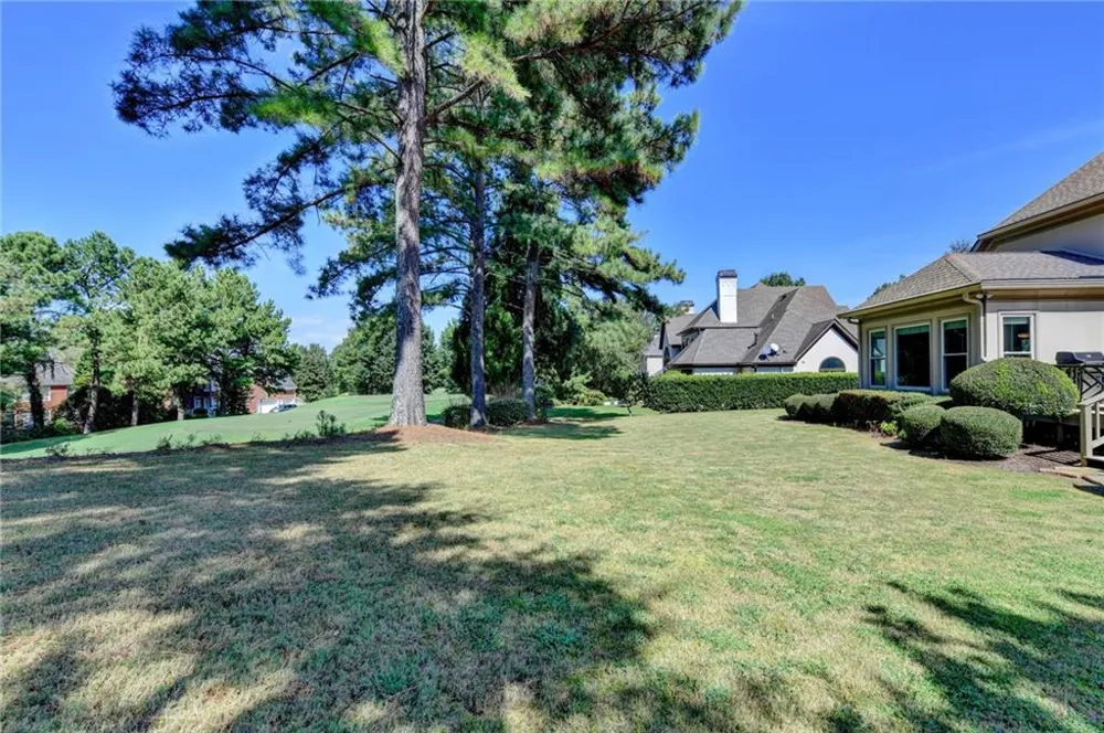 8015 ST MARLO COUNTRY CLUB PARKWAY Duluth, GA 30097