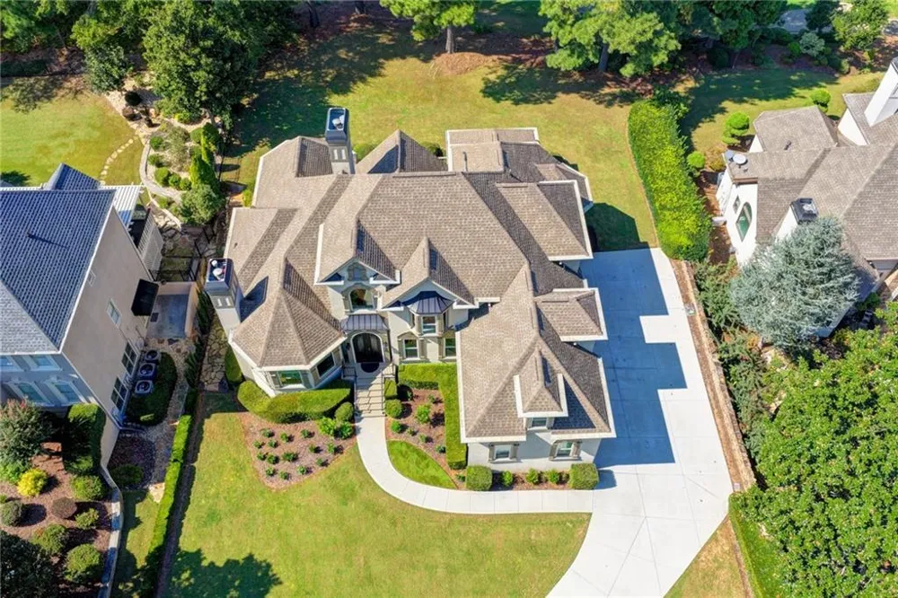 8015 ST MARLO COUNTRY CLUB PARKWAY Duluth, GA 30097