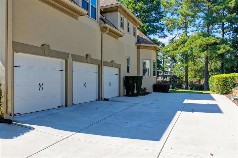8015 ST MARLO COUNTRY CLUB PARKWAY Duluth, GA 30097