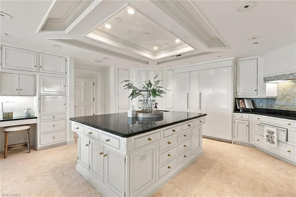 10 Seagate Drive #6N Naples, FL 34103