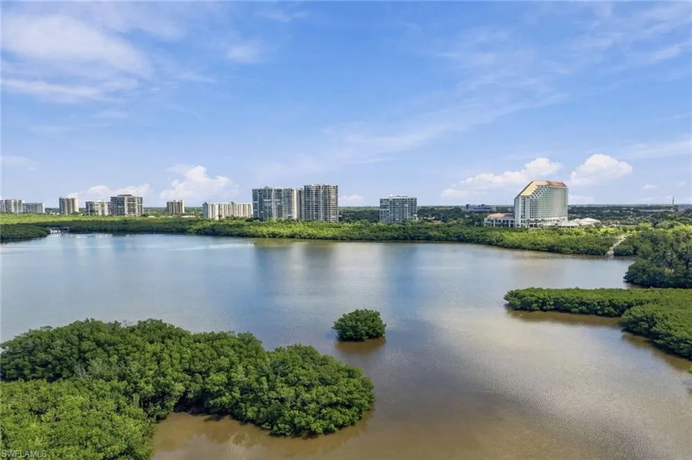 10 Seagate Drive #6N Naples, FL 34103