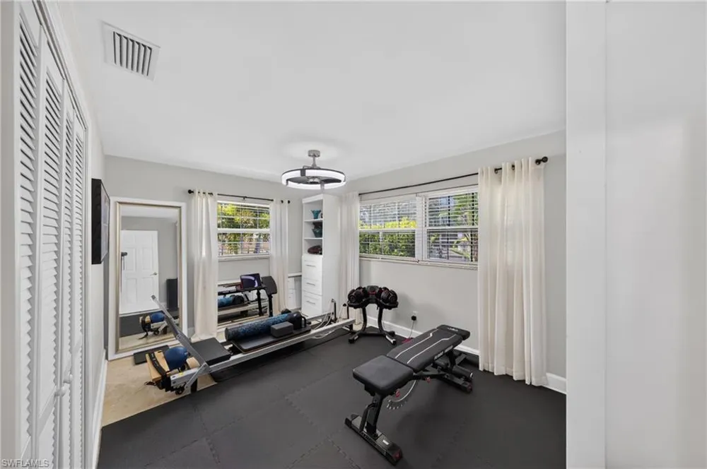 1812 SE 37th Terrace Cape Coral, FL 33904