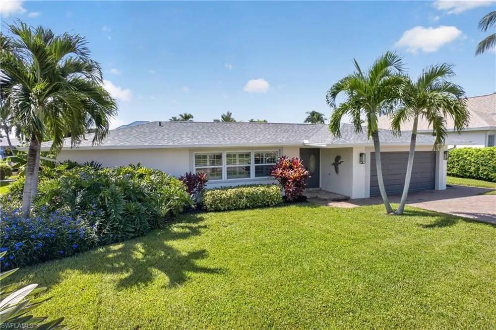 1812 SE 37th Terrace Cape Coral, FL 33904