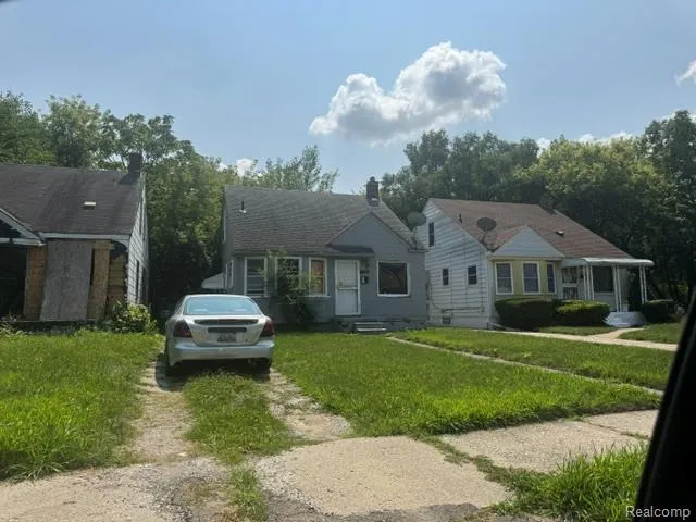 13870 Manning Street Detroit City, MI 48205