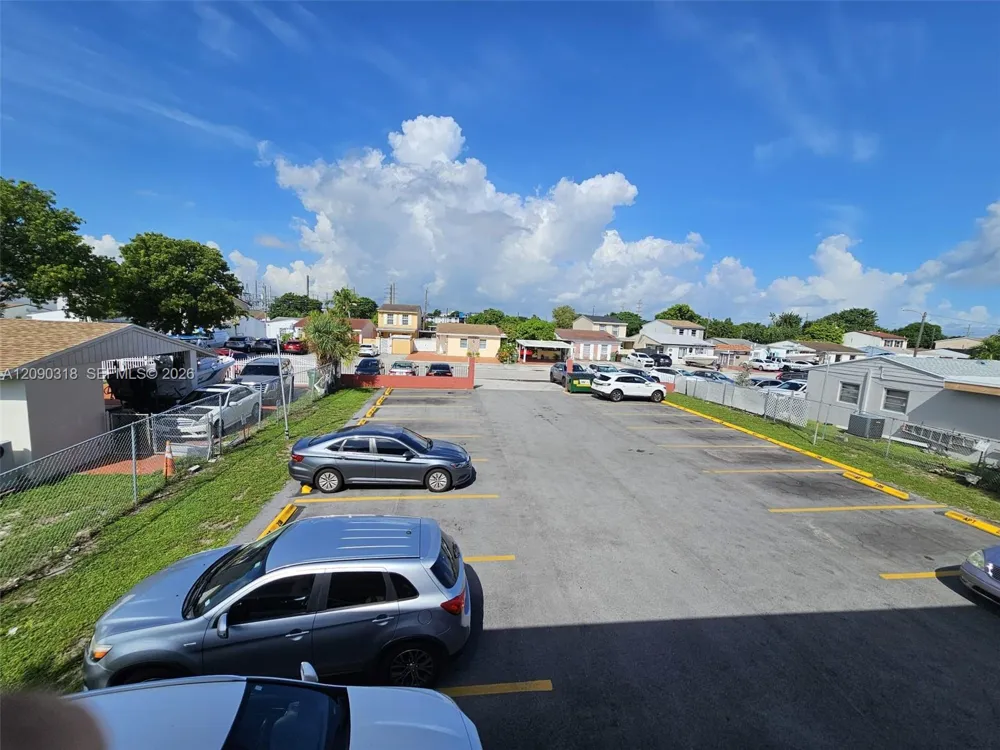6961 W 14th Ct #103 Hialeah, FL 33014