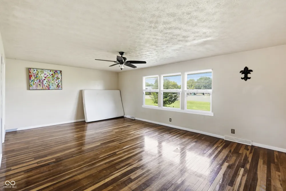 2915 Mitthoefer Road Indianapolis, IN 46229