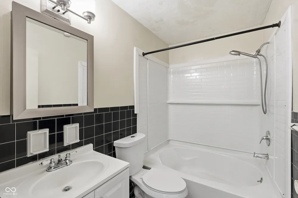 2915 Mitthoefer Road Indianapolis, IN 46229