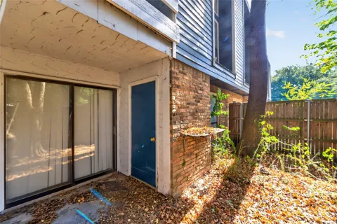5840 Spring Valley #305