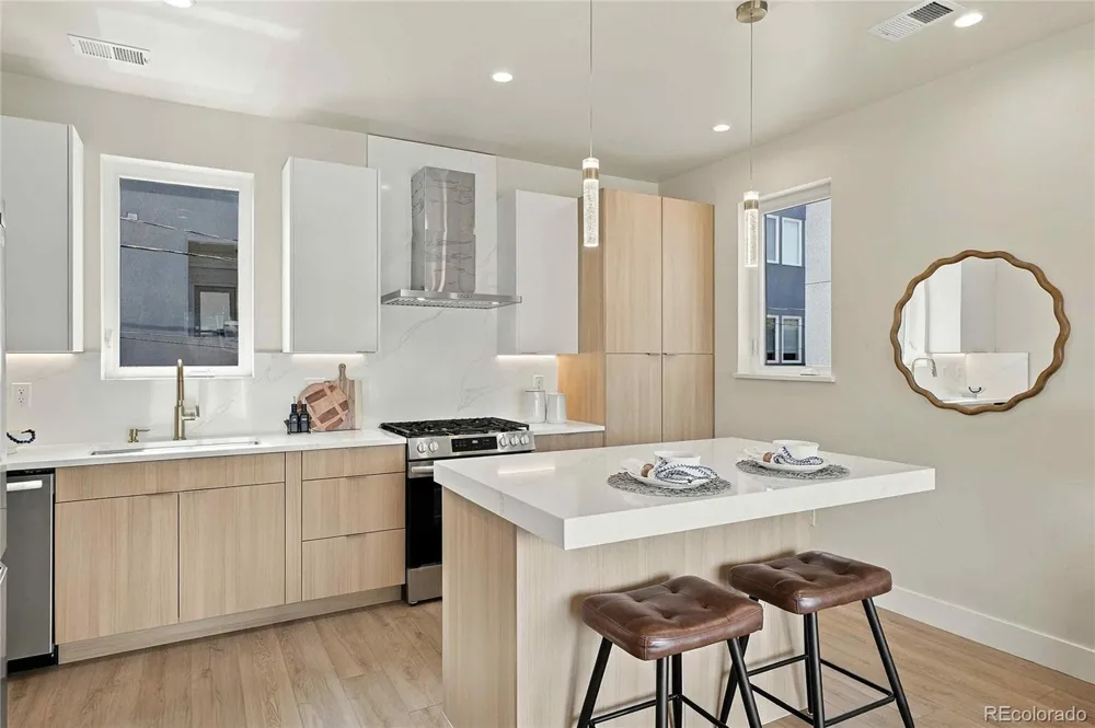 1240 E 35th Avenue Denver, CO 80205